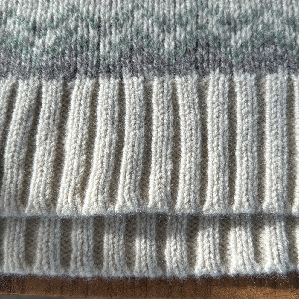 LL Bean Classic Heritage Fair Isle Cream Gray 100% Lambs Wool Women’s Sweater M - Picture 7 of 17